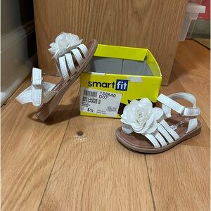 White flowered sandals 5 1/2 T